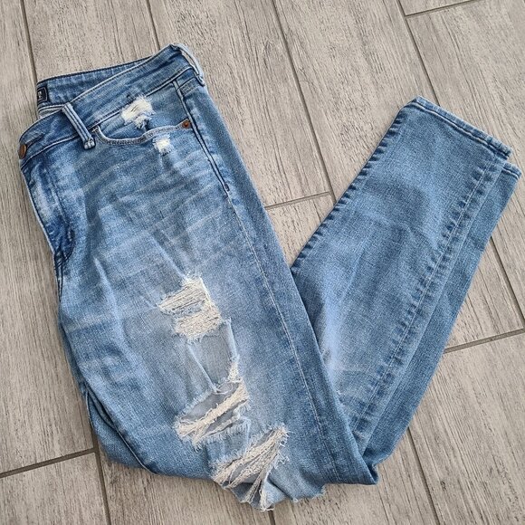 Abercrombie & Fitch Harper Women's Super Skinny Distressed Jeans Size 28 / 6S - Picture 1 of 11